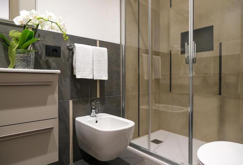 Emerald Green Residence