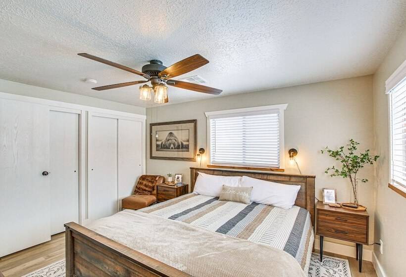 Garden City Vacation Rental, Walk To Public Beach!