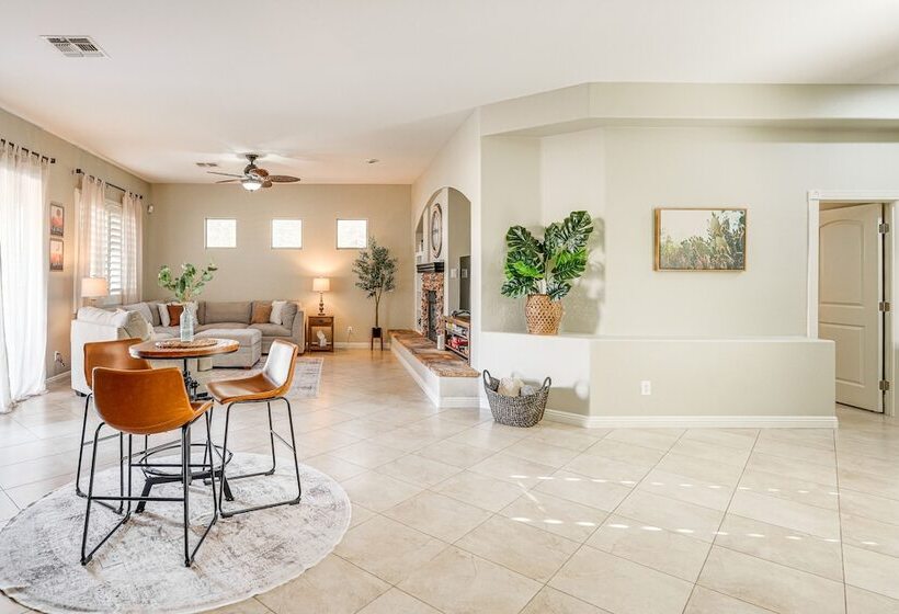 Goodyear Desert Oasis: Private Yard & Heated Pool!