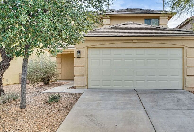 Gorgeous Green Valley Home: Patio & Private Pool!