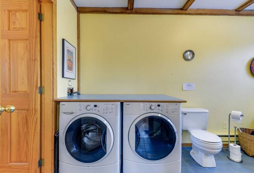 Greenfield Countryside Retreat On 7 Acres!