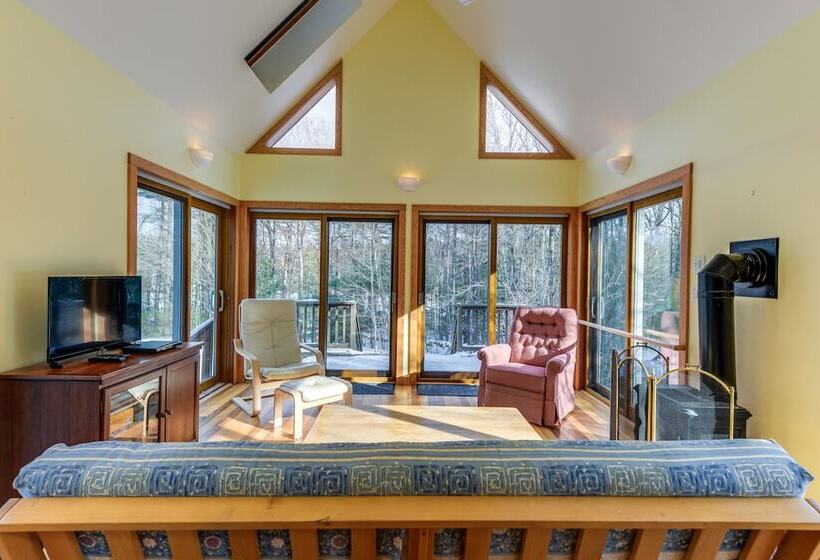 Greenfield Countryside Retreat On 7 Acres!