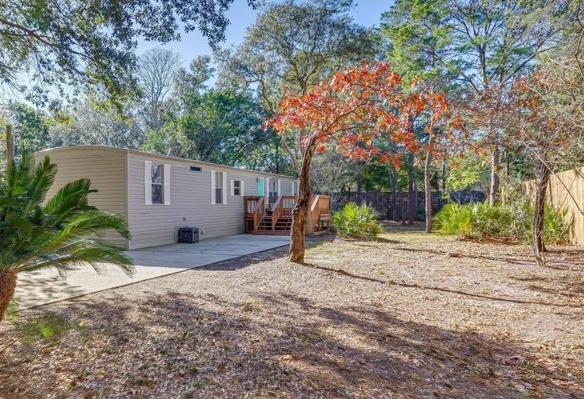 Gulf Breeze Home W/ Deck: Walk To Public Boat Ramp