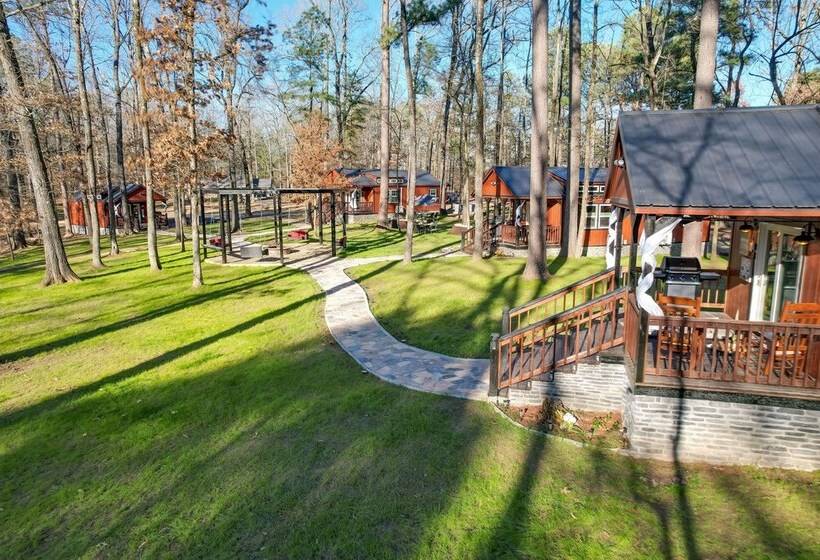 Hook, Line, & Sinker Retreat: Fire Pit, Grill!