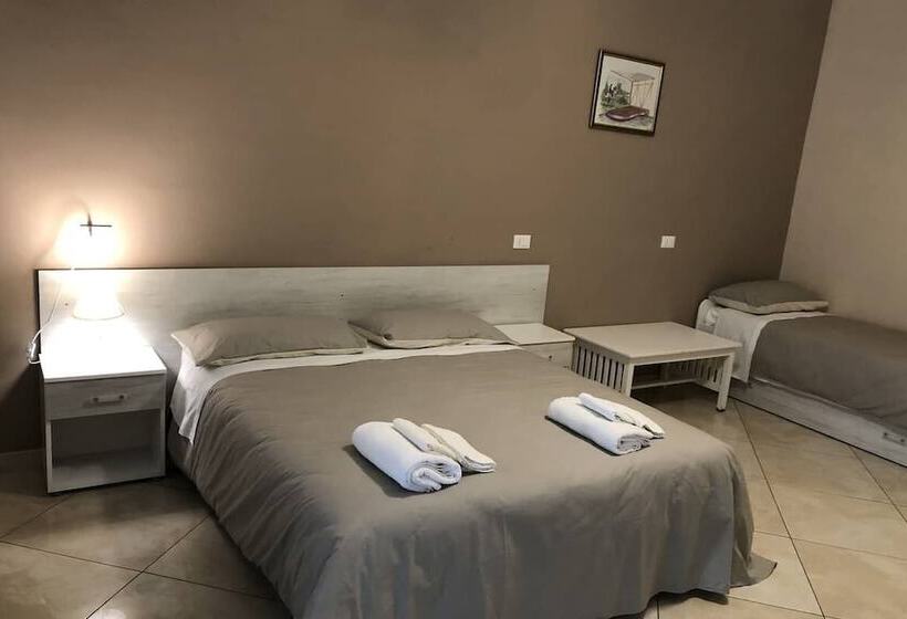 فندق فئة نجمة واحدة L Isola Dei Sapori Boutique