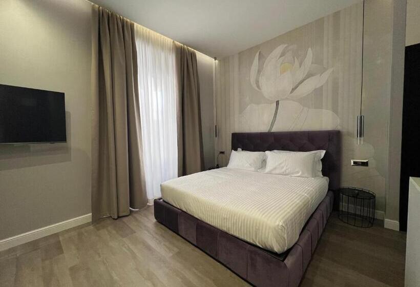 مسافرخانه The Unique