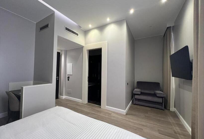 مسافرخانه The Unique