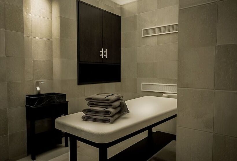 مسافرخانه The Unique