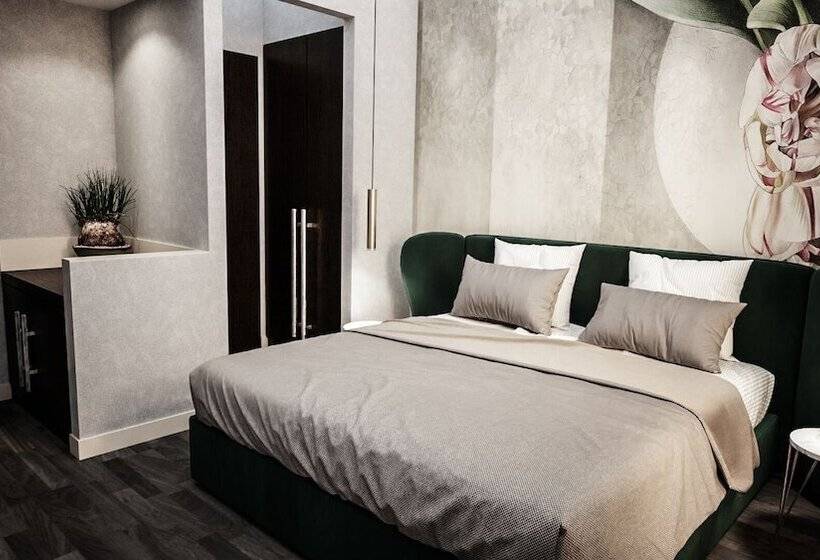 مسافرخانه The Unique