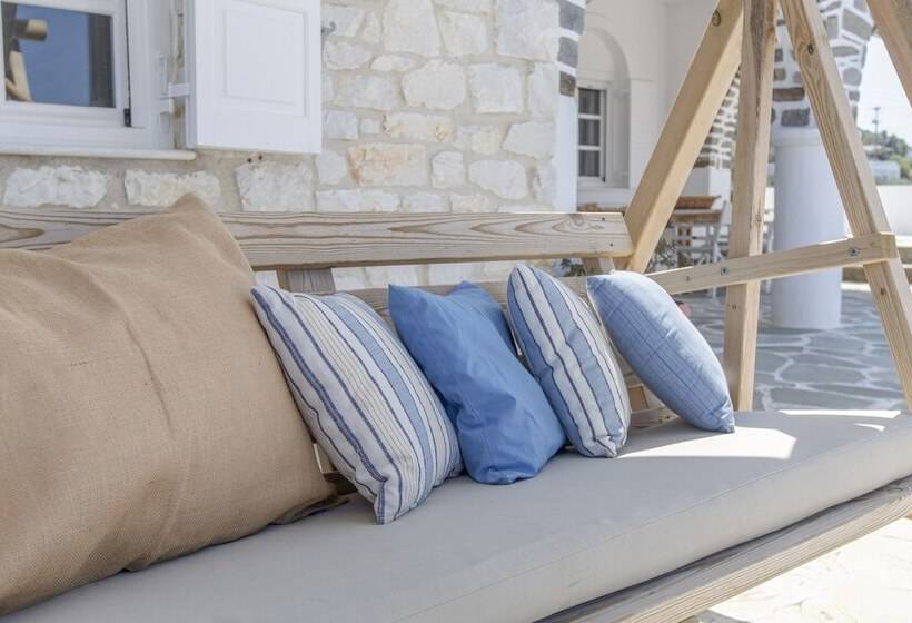 בית מלון כפרי Anthemion Paros Villas & Suites