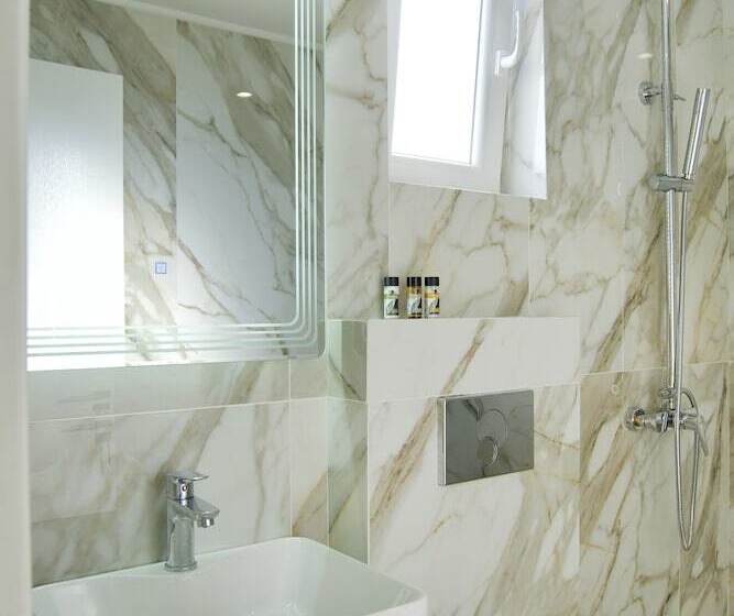 ホテル Asteria Apartments