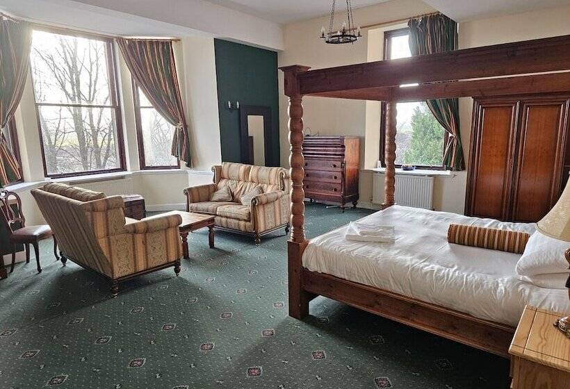 בית מלון כפרי Broomhall Castle