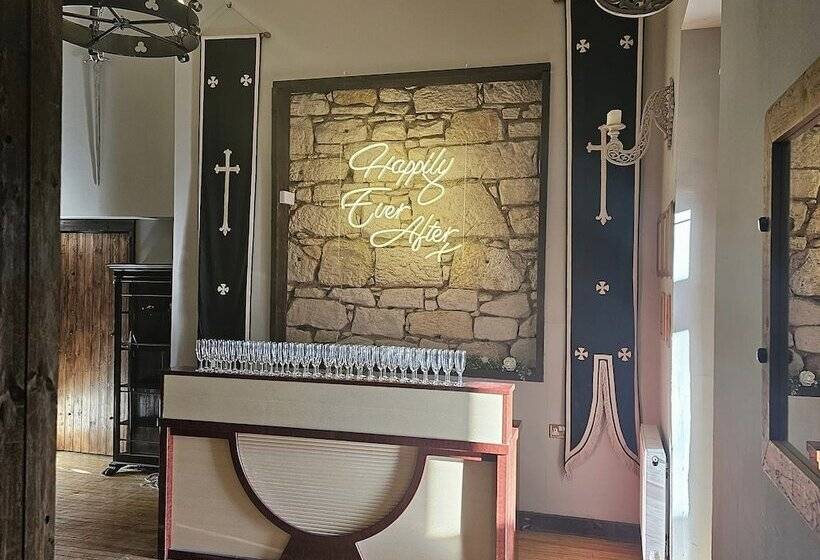 فندق Broomhall Castle