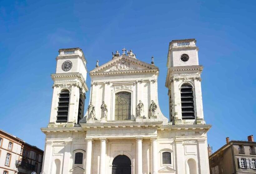 فندق Dali Hôtel Montauban