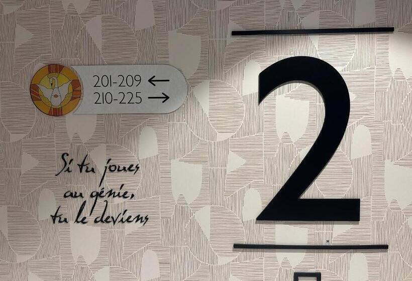 فندق Dali Hôtel Montauban