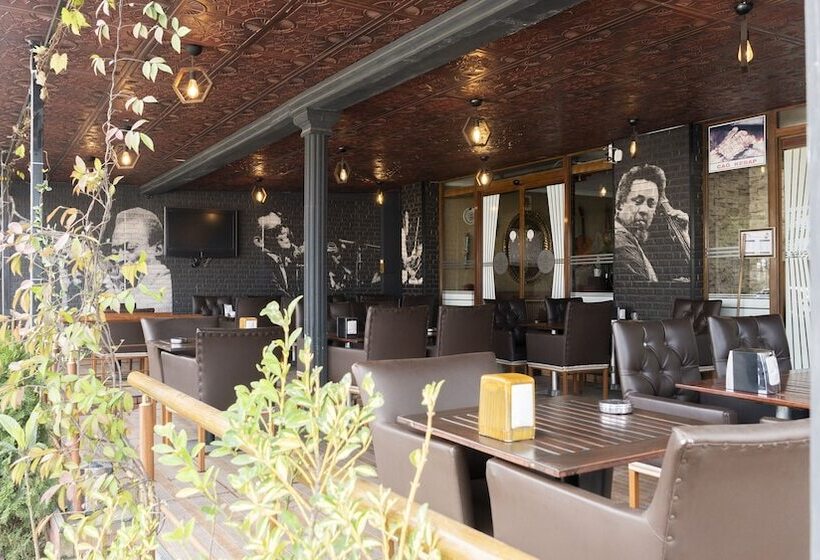 酒店 Ers Li̇fe Ai̇rport