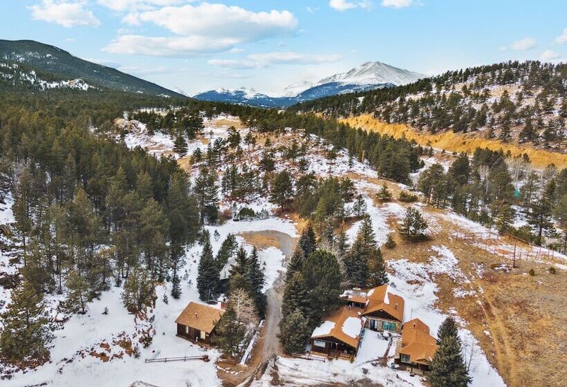 فندق Ferncliff Lodge