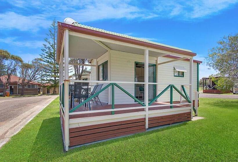 בית מלון כפרי Ingenia Holidays Old Bar Beach