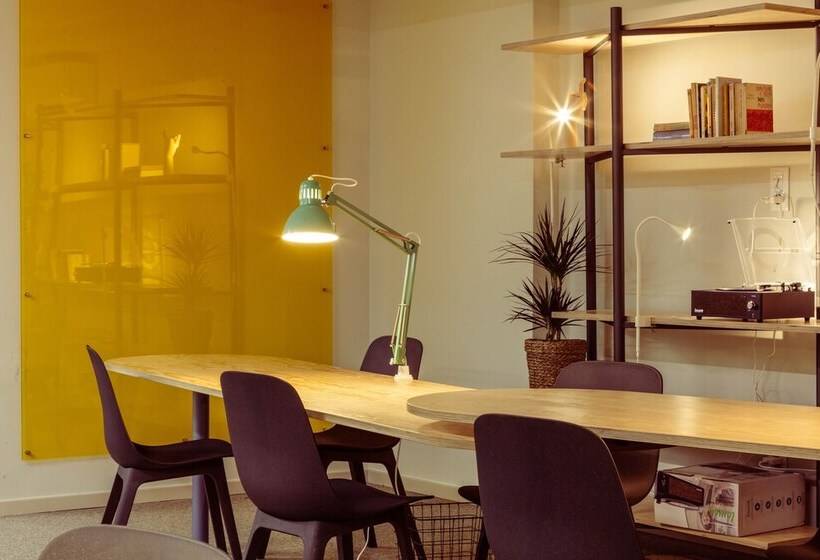 Отель Micampus Covilhã