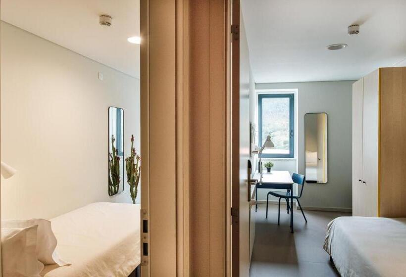 Отель Micampus Covilhã