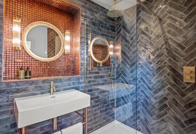 ホテル The Ley Arms