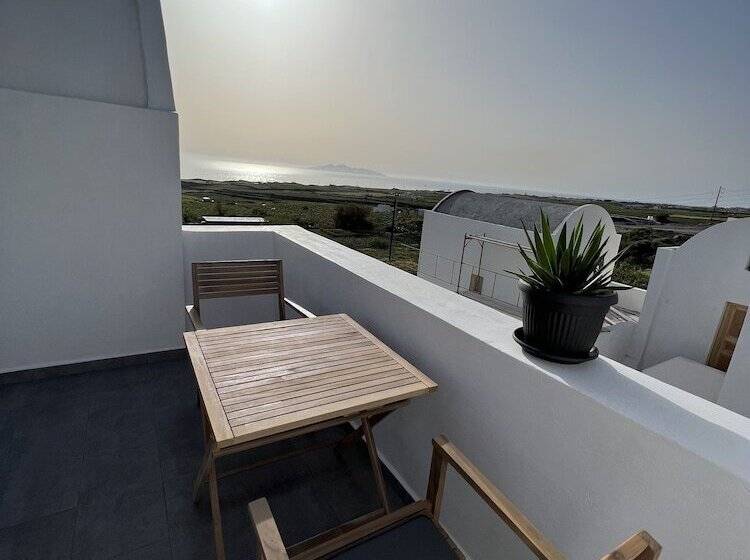 Отель The Vine Suites