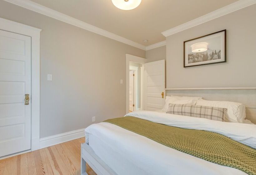 Hot Tub, Fire Pits: Ideally Located Denver Home!