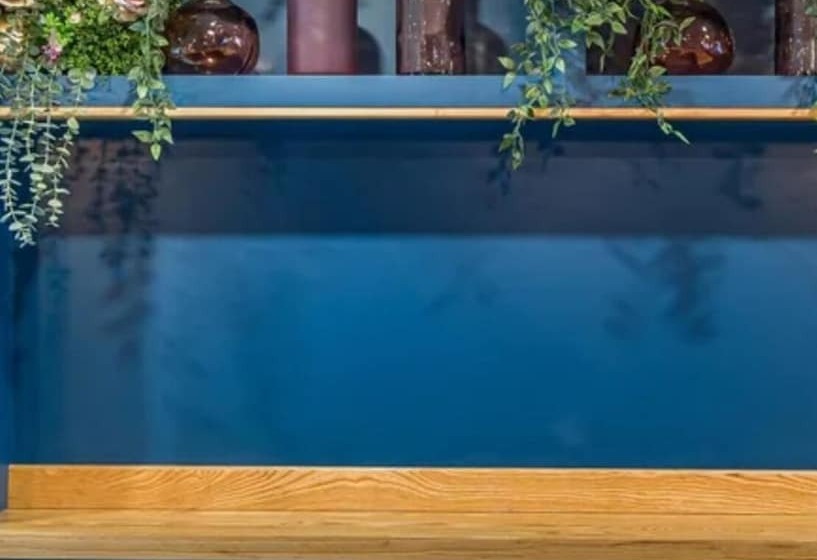 Immaculate 6 Bed Ivy House