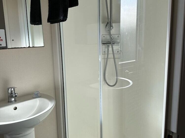 Felixstowe Chimo Caravan 3br 5mintobeach