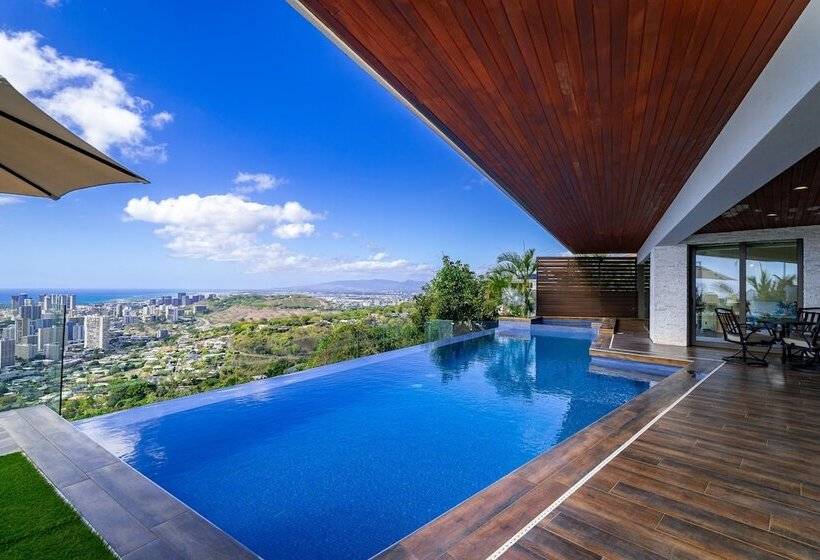 Kbm Resorts: Skyridge 5 Bed/4.5 Bath With Sweeping Ocean And Waikiki City Views