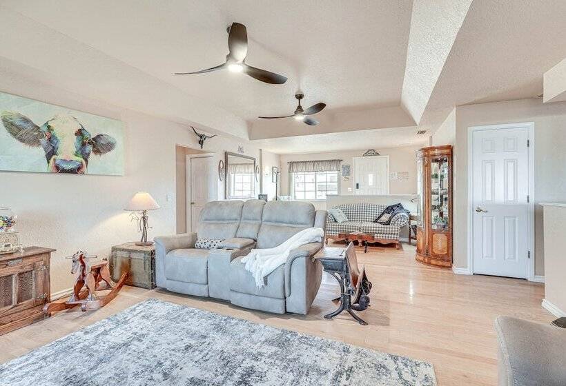 Lake Havasu Home W/ Covered Patio, Grill & Views!