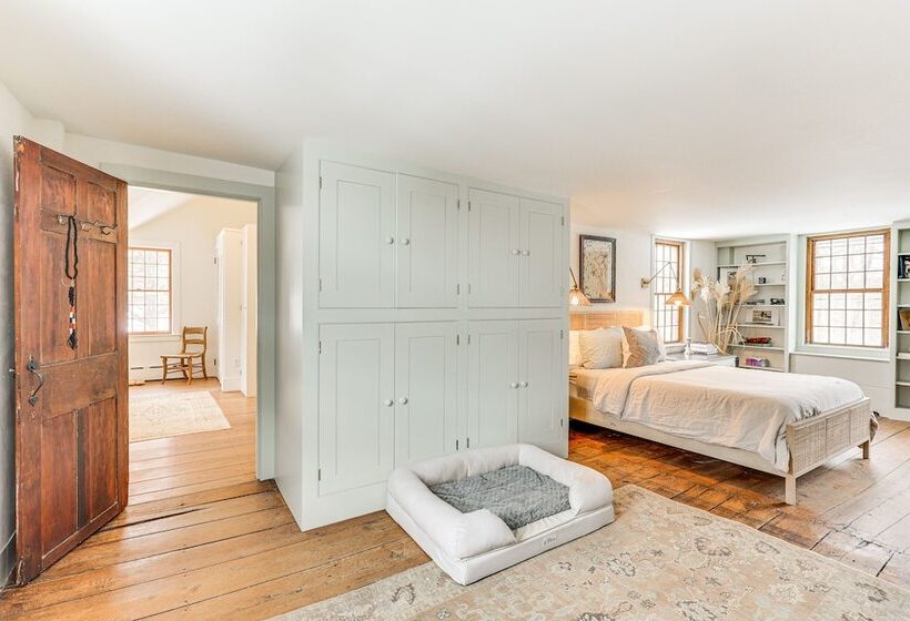 Litchfield County Historic Estate: 10 Acres + Pool