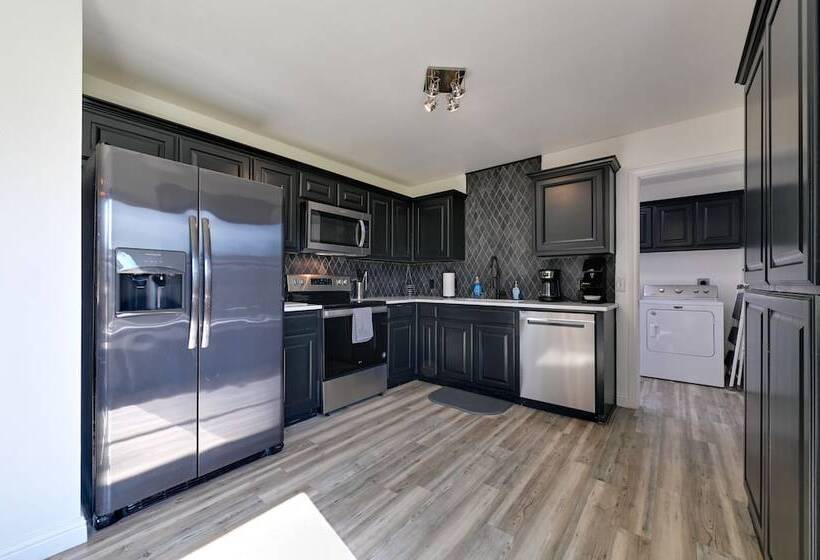 Little Elm Diamond   Steps To Lewisville Lake!