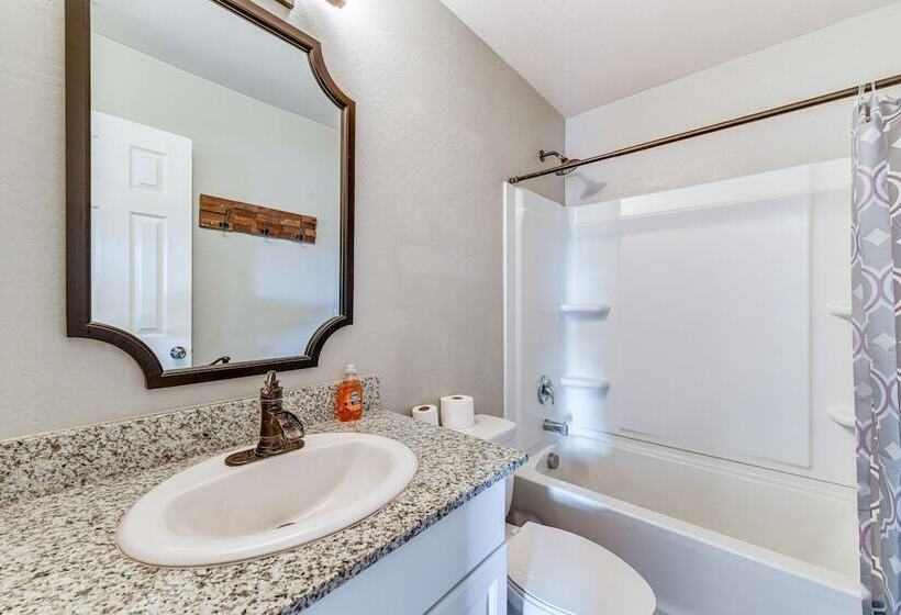 Pet Friendly Home W/ Fenced Yard In Florence!