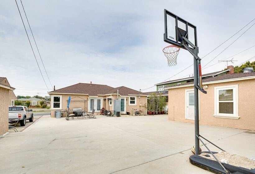 Lovely Los Angeles Getaway: Patio, Near Beaches!