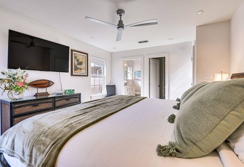 Miramar Beach Home: Walk To Private Beach!