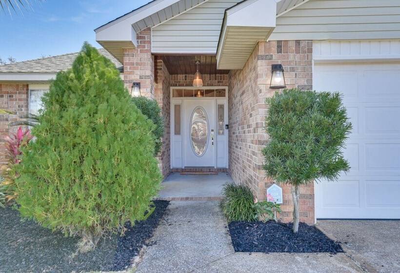 Miramar Beach Home: Walk To Private Beach!