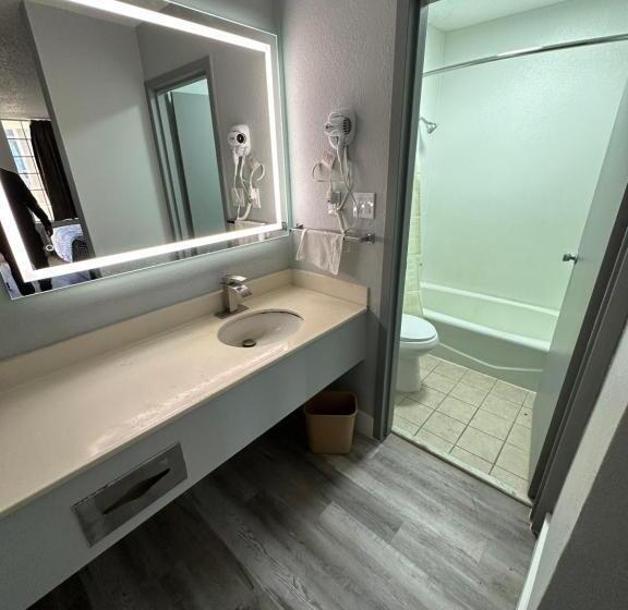 Motel 6 Chickasha, Ok