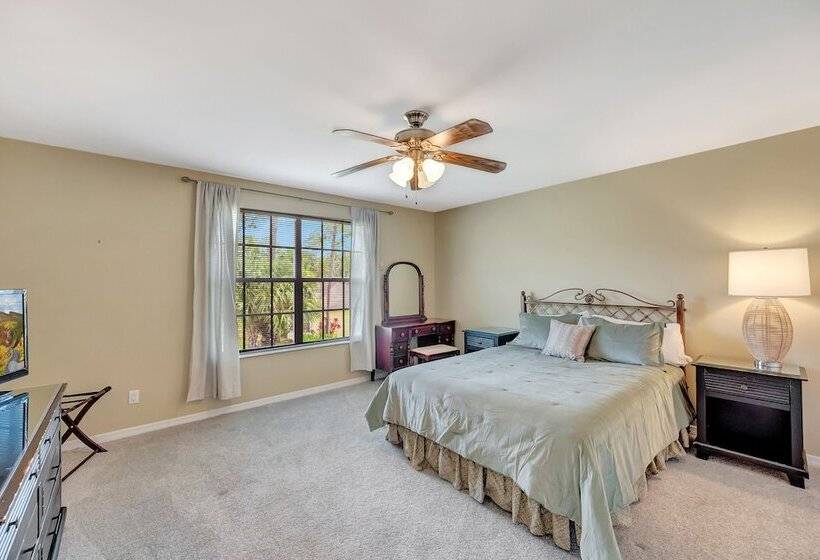 Naples Oasis W/ Pool, Playground, Office & Peloton