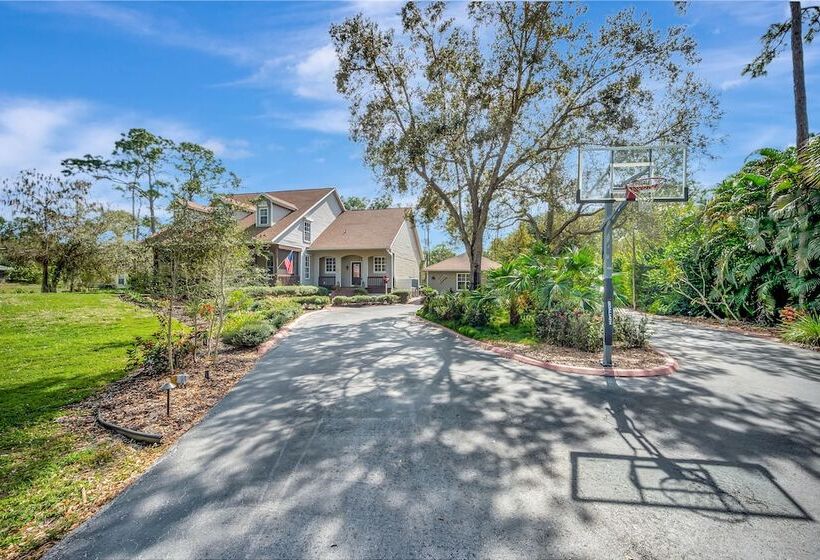 Naples Oasis W/ Pool, Playground, Office & Peloton