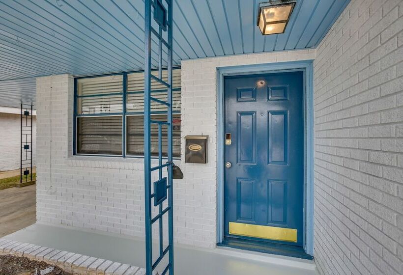 5 Mi To City Park: Charming Home Near Nola!