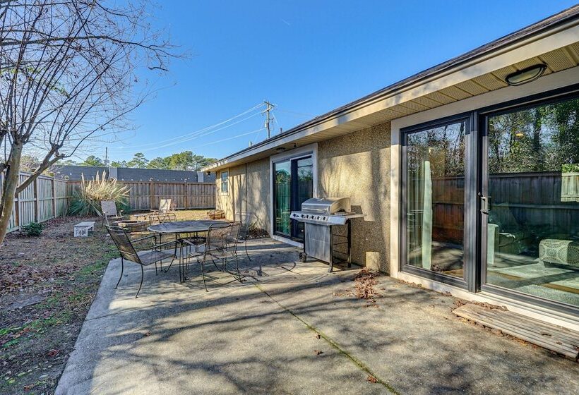 Northeast Wilmington Home ~ 5 Mi To Beach!