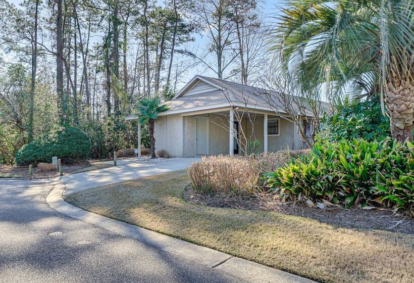 Northeast Wilmington Home ~ 5 Mi To Beach!