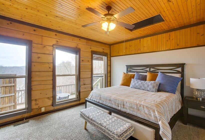Peaceful Celina Cabin W/ Hot Tub & Lake View!