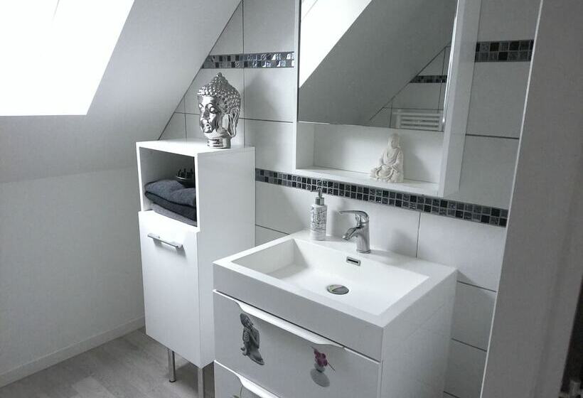 פנסיון A 2 Pas D Azay