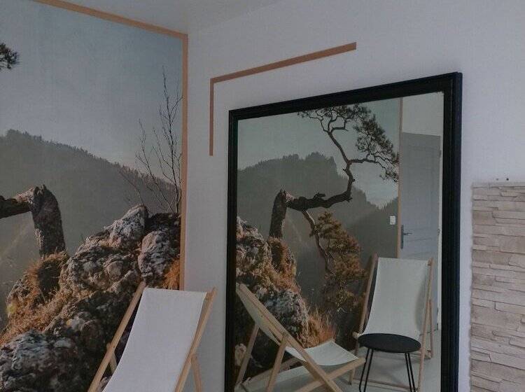 פנסיון A 2 Pas D Azay