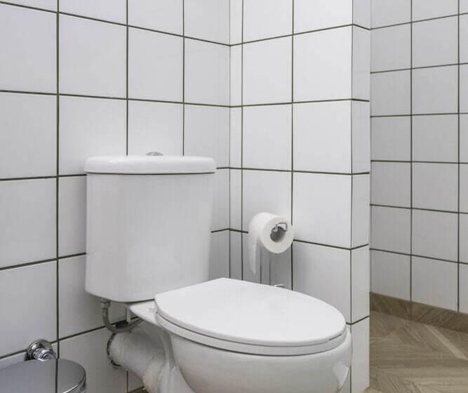 بنسيون Cabins Sleeping