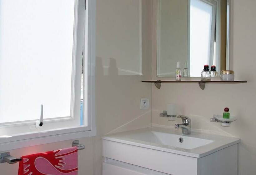 بنسيون Camping Clau Mar Jo