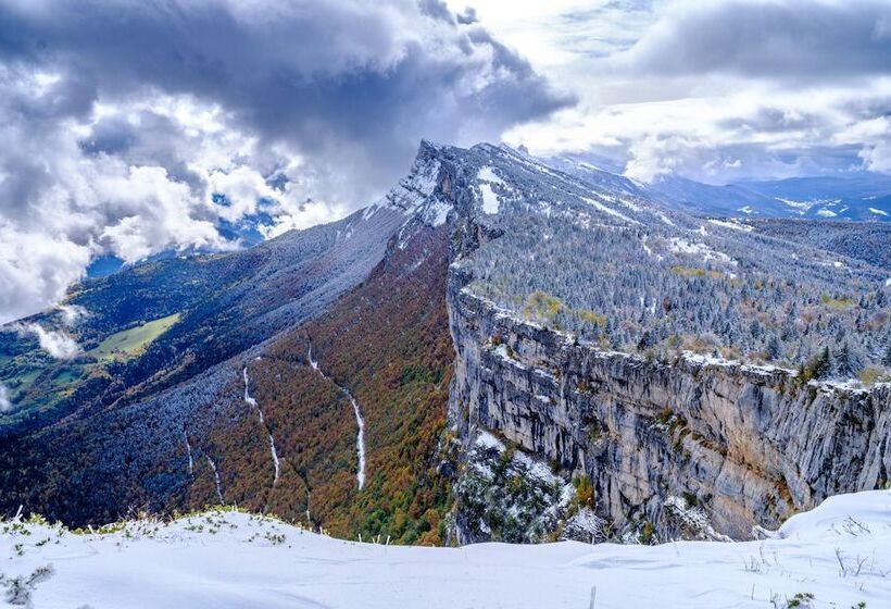 Pension Chambres D Hôtes & Studio L Hosting Noix