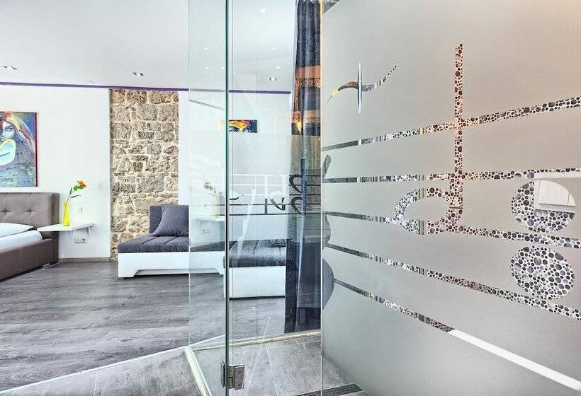 펜션 Luxury Rooms Ana In The Heart Of Split